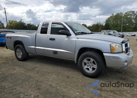 2006 Dodge Dakota Slt z USA, uszkodzony, nr VIN 1D7HW42K26S716585